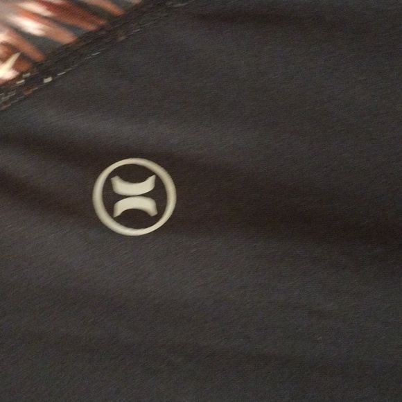 HurleyRash Guard Swim Top Black and Pink Long Sleeve Top - Picture 5 of 5